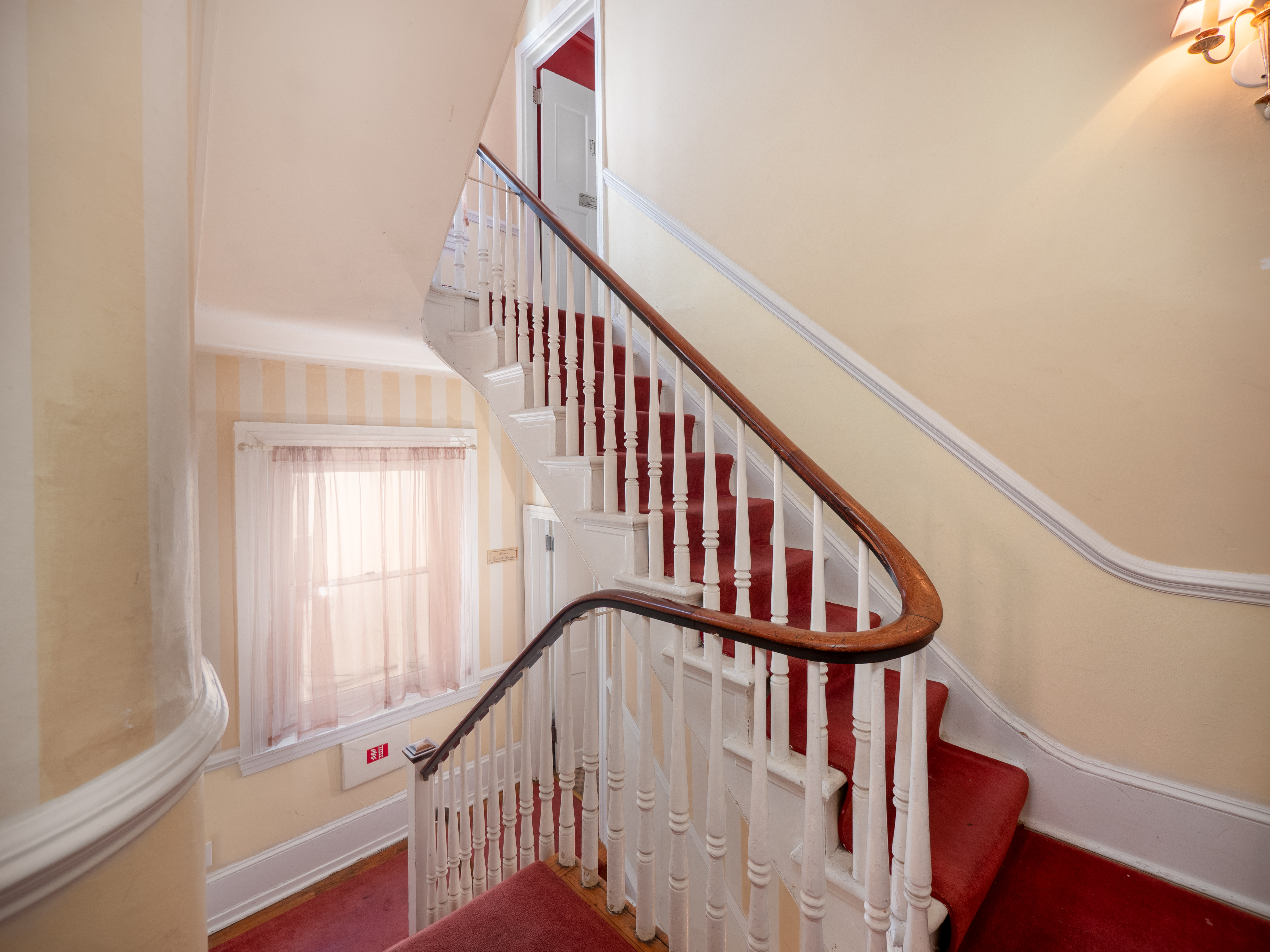 Staircase to indicate that this room is on the third landing.